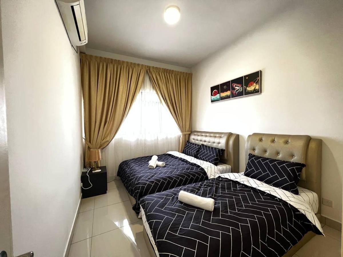 Meridinmedini Familytrip 5Min To Legoland By Vdo Homestay Нусаджая Екстериор снимка